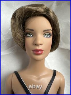 Tonner Tyler Wentworth 2010 WIGGED BASIC ESME 16 Fashion DOLL BW BODY +bodysuit Tonner Tyler Wentworth 2010 WIGGED BASIC ESME 16 Fashion DOLL BW BODY +bodysuit