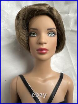 Tonner Tyler Wentworth 2010 WIGGED BASIC ESME 16 Fashion DOLL BW BODY +bodysuit Tonner Tyler Wentworth 2010 WIGGED BASIC ESME 16 Fashion DOLL BW BODY +bodysuit