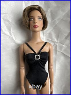 Tonner Tyler Wentworth 2010 WIGGED BASIC ESME 16 Fashion DOLL BW BODY +bodysuit Tonner Tyler Wentworth 2010 WIGGED BASIC ESME 16 Fashion DOLL BW BODY +bodysuit