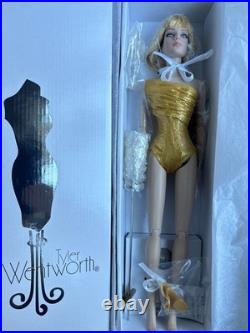 Tonner Tyler Wentworth 2013 ALL GLAMOUR SYDNEY DELUXE 16 Wigged Doll NEW NRFB