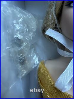 Tonner Tyler Wentworth 2013 ALL GLAMOUR SYDNEY DELUXE 16 Wigged Doll NEW NRFB