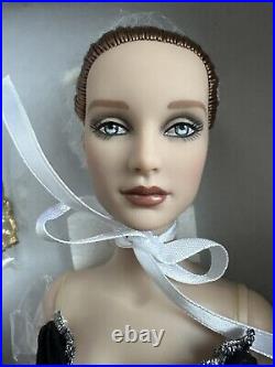 Tonner Tyler Wentworth 2013 Collection KIT STARLIGHT BALLET 16 DOLL NEW NRFB LE