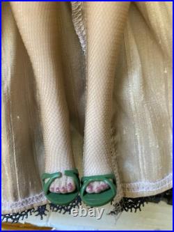 Tonner Tyler Wentworth 2013 Warm Up Basic Shauna in custom dress LE500