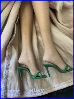 Tonner Tyler Wentworth 2013 Warm Up Basic Shauna in custom dress LE500