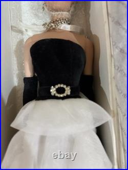 Tonner Tyler Wentworth A Kiss On The Hand 16 Doll Rare