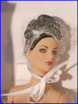 Tonner, Tyler Wentworth, A Night To Remember T9TWDD10 LE500 COA, NRFB