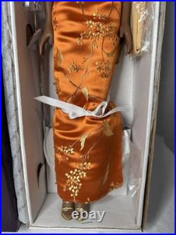 Tonner Tyler Wentworth Amber Glow Esmé TW2413 16 Fashion Doll NRFB