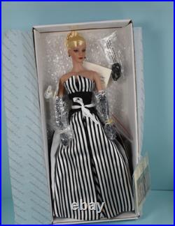 Tonner Tyler Wentworth BLACK AND WHITE SYDNEY 2001 Limited Edition TW3102 New Tonner Tyler Wentworth BLACK AND WHITE SYDNEY 2001 Limited Edition TW3102 New