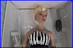 Tonner Tyler Wentworth BLACK AND WHITE SYDNEY 2001 Limited Edition TW3102 New Tonner Tyler Wentworth BLACK AND WHITE SYDNEY 2001 Limited Edition TW3102 New