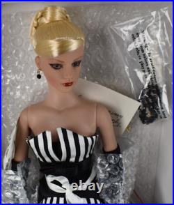 Tonner Tyler Wentworth BLACK AND WHITE SYDNEY 2001 Limited Edition TW3102 New Tonner Tyler Wentworth BLACK AND WHITE SYDNEY 2001 Limited Edition TW3102 New