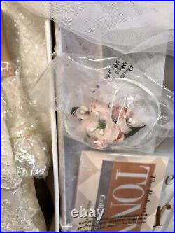 Tonner Tyler Wentworth BRIDE Doll & Book Set NRFB Never Removed From Box