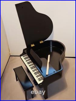 Tonner Tyler Wentworth Baby Grand Piano Accessory