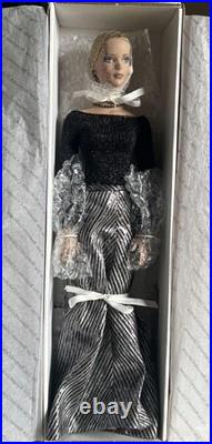 Tonner Tyler Wentworth Black Diamond 16 Inch Fashion Doll with Stand Box Tonner Tyler Wentworth Black Diamond 16 Inch Fashion Doll with Stand Box