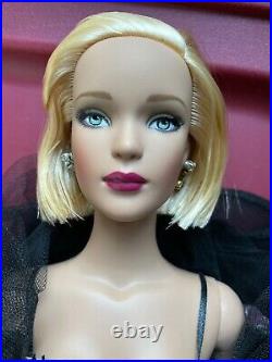 Tonner Tyler Wentworth Blonde C'EST MAGNIFIQUE 16 Complete Fashion Doll BW Body