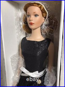 Tonner Tyler Wentworth CHAMPAGNE AND CAVIAR 2001 Limited Edition Doll NRFB