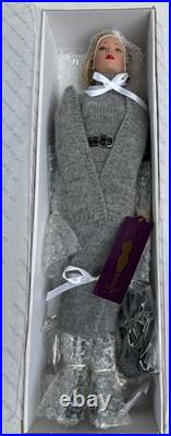 Tonner Tyler Wentworth Capital Investment Doll TW1204 Blonde Gray Outfit NRFB