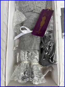 Tonner Tyler Wentworth Capital Investment Doll TW1204 Blonde Gray Outfit NRFB Tonner Tyler Wentworth Capital Investment Doll TW1204 Blonde Gray Outfit NRFB