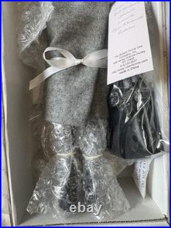 Tonner Tyler Wentworth Capital Investment Doll TW1204 Blonde Gray Outfit NRFB