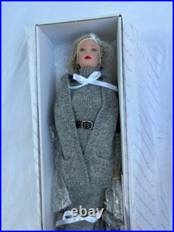 Tonner Tyler Wentworth Capital Investment Doll TW1204 Blonde Gray Outfit NRFB