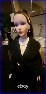 Tonner Tyler Wentworth Cashmere Noir 16 Brunette