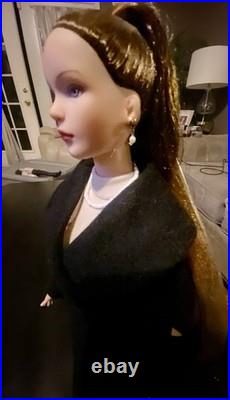 Tonner Tyler Wentworth Cashmere Noir 16 Brunette