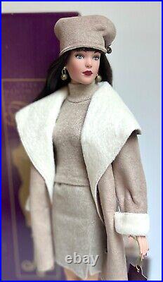 Tonner Tyler Wentworth Collection Look Of Luxe Doll Outfit Stand