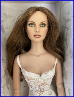 Tonner Tyler Wentworth- DC Stars Supergirl OOAK -repaint by Cindy Wibowo