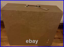 Tonner Tyler Wentworth DELUXE WARDROBE CASE TRUNK fits 3 Dolls + Clothing & more