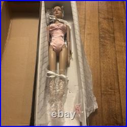Tonner Tyler Wentworth Doll Shimmer Sydney TW2403