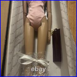 Tonner Tyler Wentworth Doll Shimmer Sydney TW2403