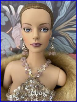 Tonner Tyler Wentworth Dream Doll Sydney Chase -16 Dressed Doll LE200