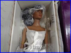 Tonner Tyler Wentworth Esme 16 Doll with Original Box 20815