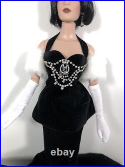 Tonner Tyler Wentworth Fame And Fortune 2010 Hollywood Glamour Outfit RARE