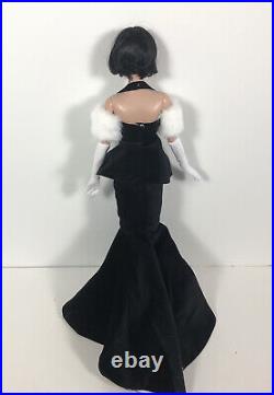 Tonner Tyler Wentworth Fame And Fortune 2010 Hollywood Glamour Outfit RARE