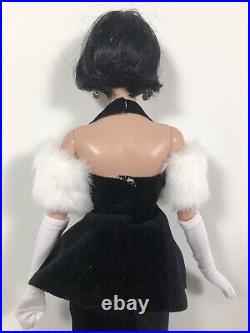 Tonner Tyler Wentworth Fame And Fortune 2010 Hollywood Glamour Outfit RARE