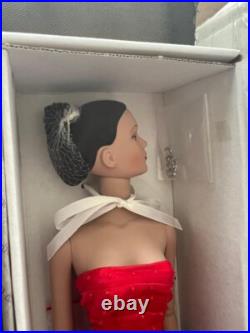 Tonner Tyler Wentworth HOLIDAY GALA SYDNEY 16 Doll, NRFB Tonner Tyler Wentworth HOLIDAY GALA SYDNEY 16 Doll, NRFB