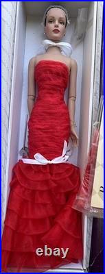 Tonner Tyler Wentworth Holiday Gala Sydney Doll TW9215 NIB NRFB Complete 16