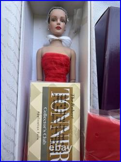 Tonner Tyler Wentworth Holiday Gala Sydney Doll TW9215 NIB NRFB Complete 16 Tonner Tyler Wentworth Holiday Gala Sydney Doll TW9215 NIB NRFB Complete 16