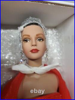 Tonner Tyler Wentworth Holiday Gala Sydney Doll #TW9215 great condition ruby red