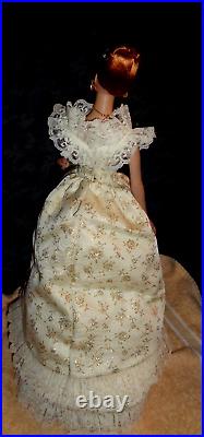 Tonner Tyler Wentworth In Julia Ensemble! Beautiful! Box, Book, Doll