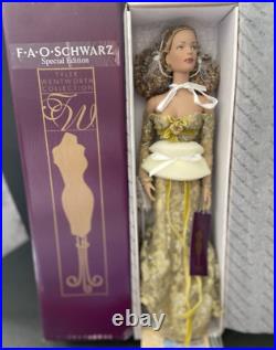 Tonner Tyler Wentworth Irish Incantation Bending Wrist- Mint in Box LE Tonner Tyler Wentworth Irish Incantation Bending Wrist- Mint in Box LE