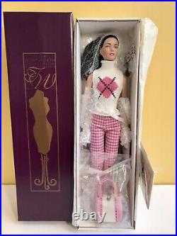 Tonner Tyler Wentworth LAKE SHORE DRIVE DISPLAY DOLL Limited Exclusive NRFB Rare