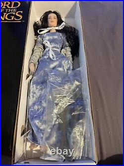 Tonner Tyler Wentworth LORD OF THE RINGS ARWEN EVENSTAR 16 DRESSED FASHION DOLL