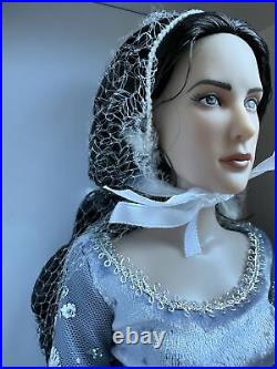 Tonner Tyler Wentworth LORD OF THE RINGS ARWEN EVENSTAR 16 DRESSED FASHION DOLL