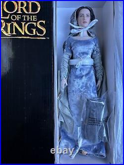 Tonner Tyler Wentworth LORD OF THE RINGS ARWEN EVENSTAR 16 DRESSED FASHION DOLL