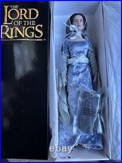 Tonner Tyler Wentworth LORD OF THE RINGS ARWEN EVENSTAR 16 DRESSED FASHION DOLL