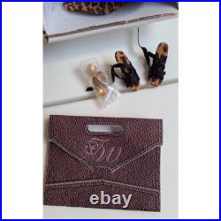 Tonner Tyler Wentworth Mesmerizing Esme Doll 16 inch Boxed Tonner Tyler Wentworth Mesmerizing Esme Doll 16 inch Boxed