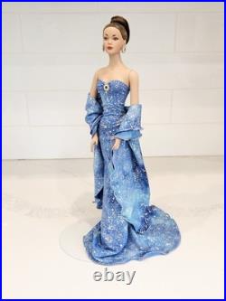 Tonner Tyler Wentworth Midnight Garden in OOAK Patricia Croce Gown + Box Tonner Tyler Wentworth Midnight Garden in OOAK Patricia Croce Gown + Box