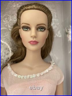 Tonner Tyler Wentworth Miss Sydney World 16 doll -mint in box no crown