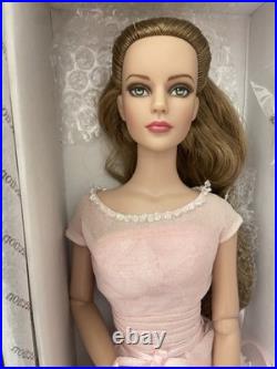 Tonner Tyler Wentworth Miss Sydney World 16 doll -mint in box no crown